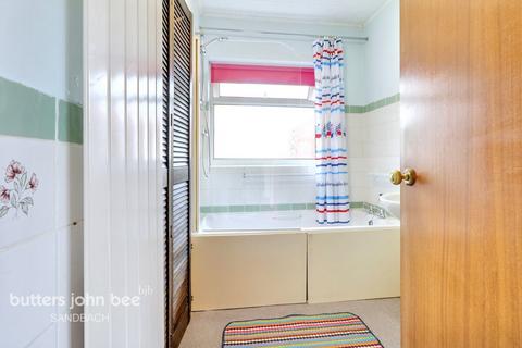 Chapelmere Close, Sandbach 2 bed semi