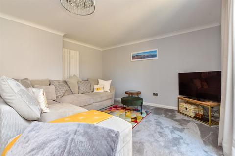 York Street, Broadstairs, Kent 2 bed apartment for sale