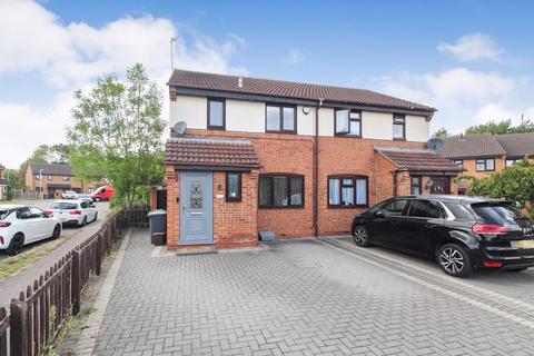 Owen Close, Bedford MK43 3 bed semi