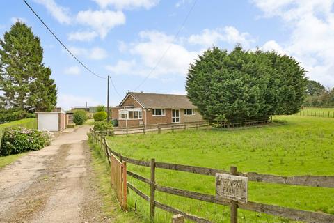 School Road, Acrise, Folkestone... 3 bed bungalow for sale