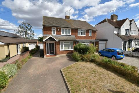 Lindsey Street, Epping, Essex 3 bed semi