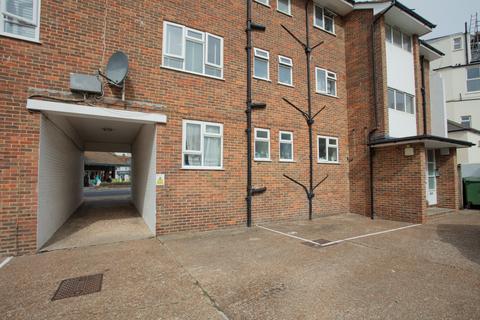 Pelham Road, Seaford BN25 2 bed flat for sale