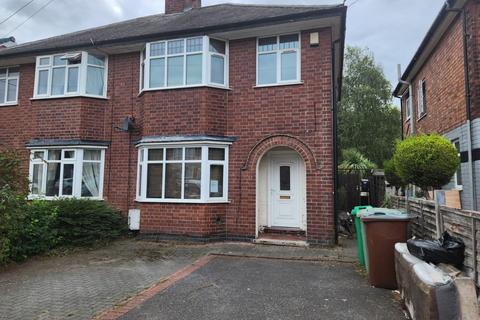 Plantation Side, Nottinghamshire NG7 3 bed semi