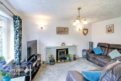Booth Avenue, Sandbach 3 bed semi