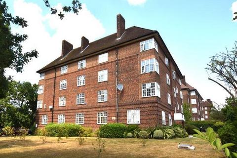20 Kings Court, Kings Drive, Wembley... 2 bed flat for sale