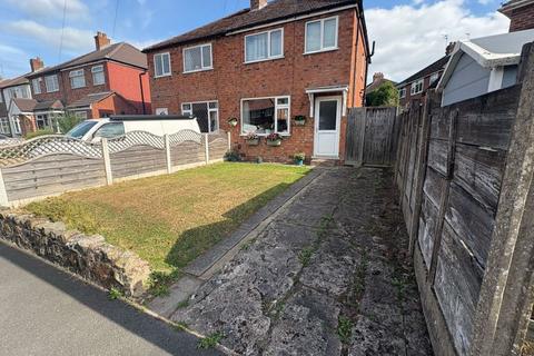 83 Middleton Road, Shirley, Solihull... 3 bed semi