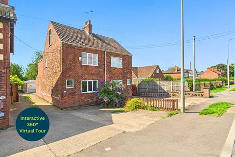 Sluice Road, North Lincolnshire DN18 3 bed semi