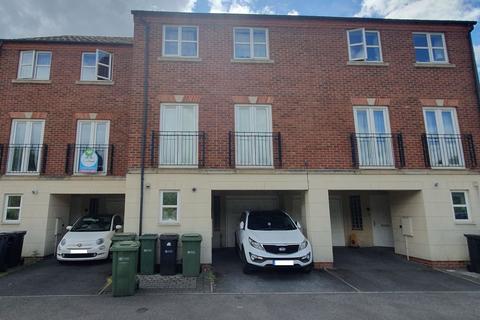 30 Ingles Drive, Worcester... 4 bed townhouse for sale