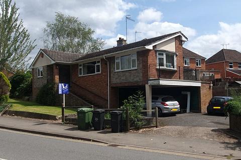 193 Oldbury Road, Worcester... 5 bed detached bungalow for sale