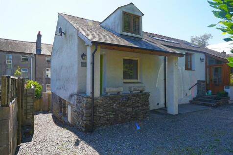 2 bedroom semi-detached house for sale