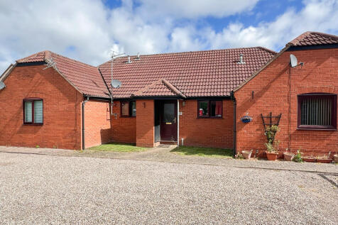St. Charles Court, Lower Bullingham... 2 bed terraced bungalow for sale