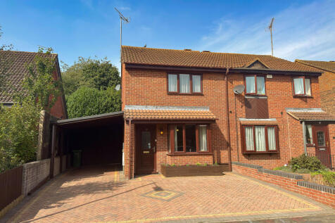 Wessington Drive, Victoria Park... 2 bed semi
