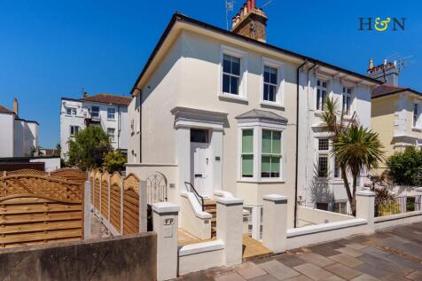 Hova Villas, Hove BN3 2 bed flat for sale