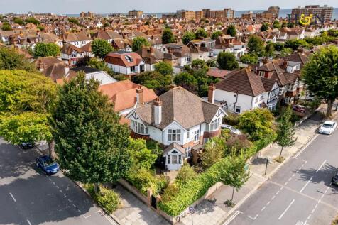 New Church Road, Hove BN3 4 bed detached house for sale
