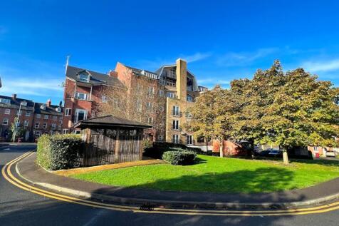 Iliffe Close, Reading RG1 2 bed apartment for sale