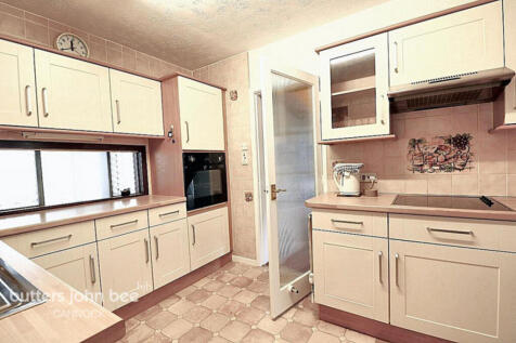 Wellfield Close, Cannock 3 bed bungalow for sale