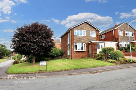 Kingfisher Drive, Cannock 3 bed detached house for sale