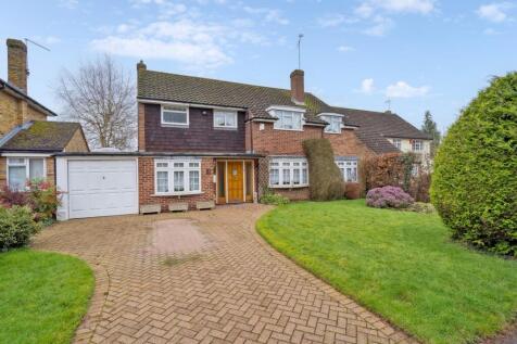 Holly Close, Farnham Common SL2 4 bed detached house for sale