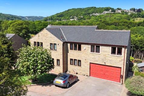 Shibden Hall Croft, Halifax HX3 5 bed detached house for sale