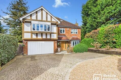 6 bedroom detached house for sale