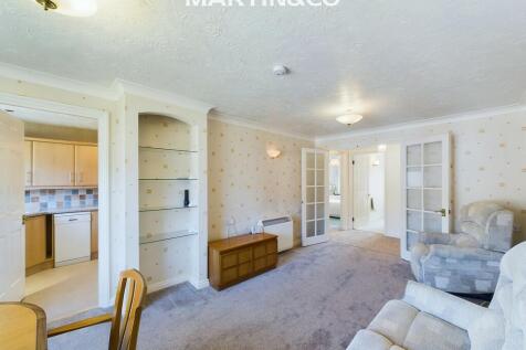 Acorn Drive, Wokingham 2 bed apartment for sale