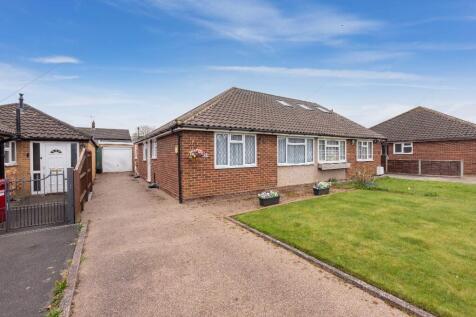 2 bedroom semi-detached bungalow for sale