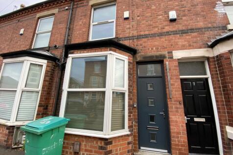 Dunkirk, Nottingham NG7 4 bed terraced house for sale