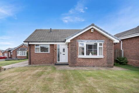 Badsworth Place, Bramley, Rotherham 3 bed detached bungalow for sale