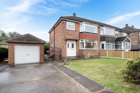 3 bedroom semi-detached house for sale
