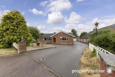 5 bedroom detached bungalow for sale