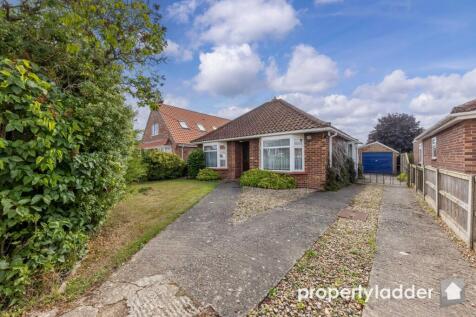 1 bedroom detached bungalow for sale