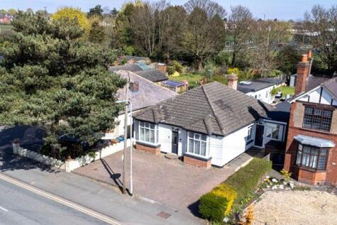 High Street, Burntwood, WS7 3XH 4 bed detached bungalow for sale