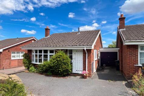 Bracken Close, Burntwood, Staffordshire 2 bed detached bungalow for sale