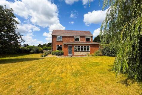 Springhill Road, Burntwood 3 bed detached house for sale
