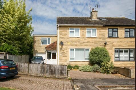 5 bedroom semi-detached house for sale