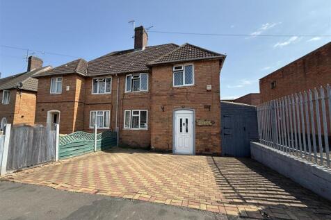 Valence Road, Braunstone LE3 3 bed semi