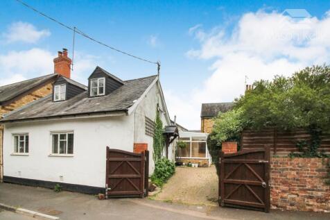 Blisworth, Northampton NN7 3 bed cottage for sale