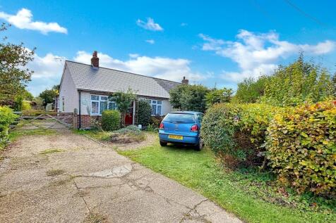 3 bedroom semi-detached bungalow for sale