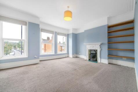 Croxted Road, SE24 4 bed flat for sale