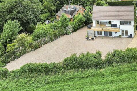 Elmcroft Road, North Kilworth... 5 bed detached house for sale