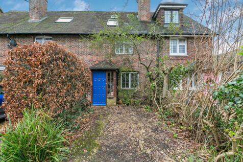 The Street, Ewhurst, Cranleigh 3 bed terraced house for sale