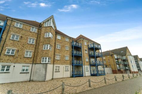 Ensenada Reef, Eastbourne, East Sussex 2 bed apartment for sale