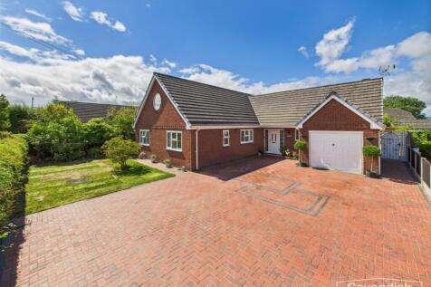 4 bedroom detached bungalow for sale