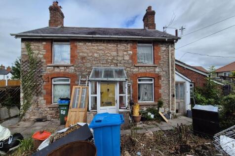 2 bedroom detached house for sale