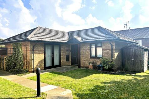 Bradman Way, Stevenage 2 bed detached bungalow for sale