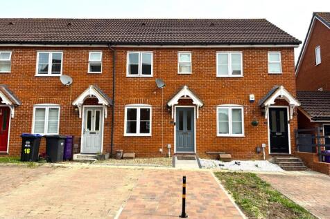 Knott Close, Stevenage 2 bed terraced house for sale