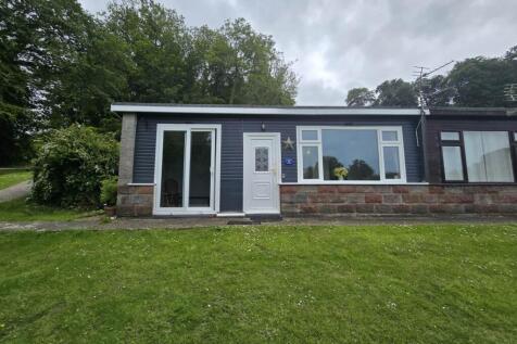 Bucks Cross 2 bed end of terrace house for sale
