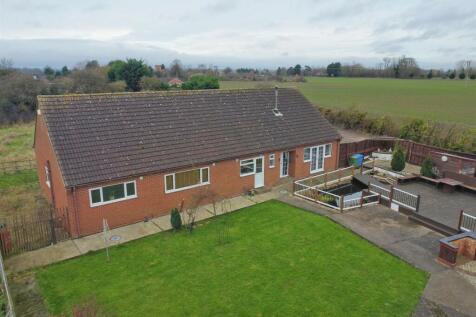 5 bedroom detached bungalow for sale