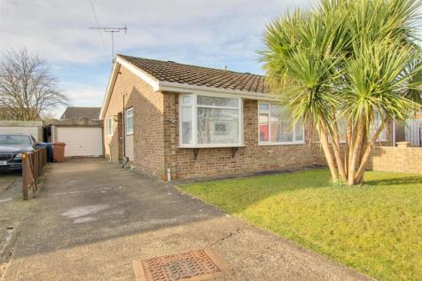 Percy Close, Leconfield, Beverley 2 bed semi