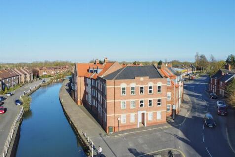 Minster Wharf, Beverley 2 bed apartment for sale